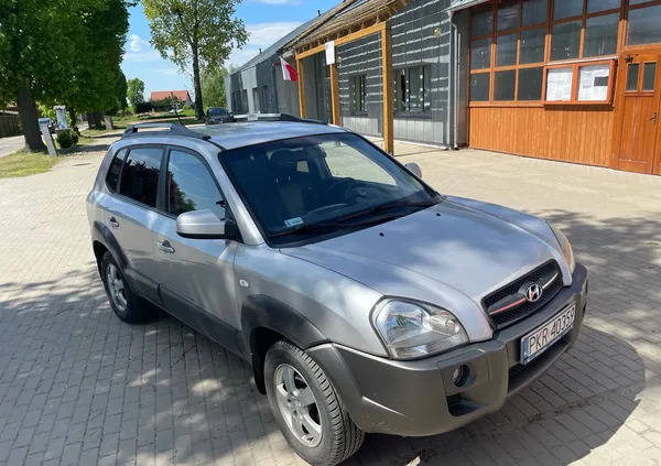 samochody osobowe Hyundai Tucson cena 22000 przebieg: 214000, rok produkcji 2009 z Krotoszyn